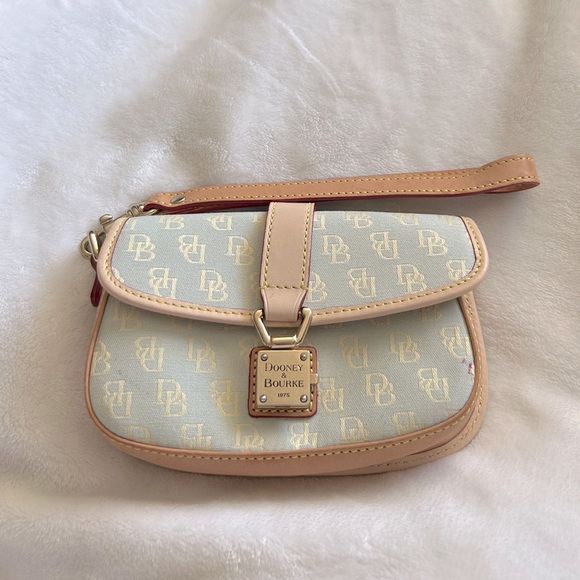 Dooney & Bourke wristlet with click/snap closure, tan & blue w/ gold hardware - Picture 1 of 11